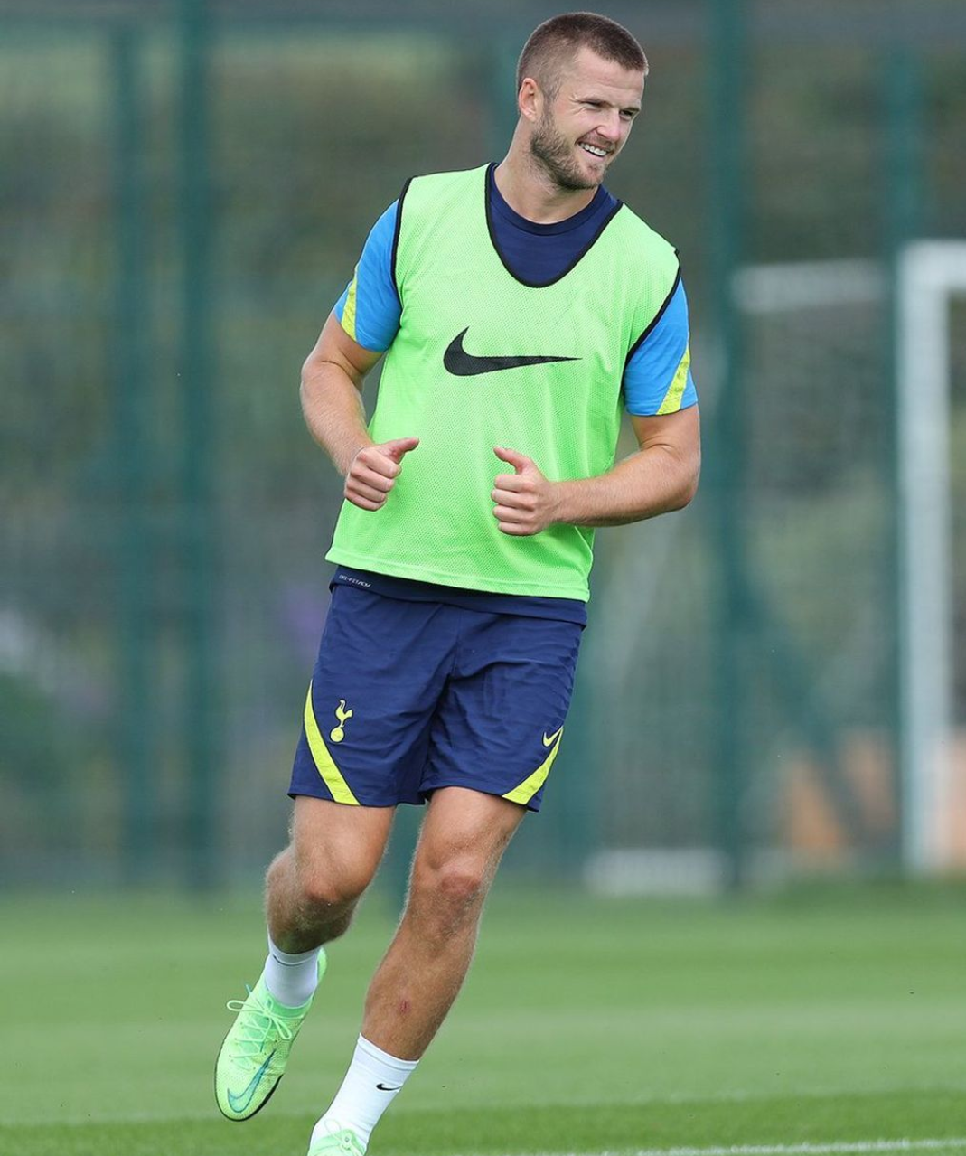 包含国际比赛日托特纳姆备战德甲，强势反弹细节曝光，压力陡增，高层口径保持一致的词条