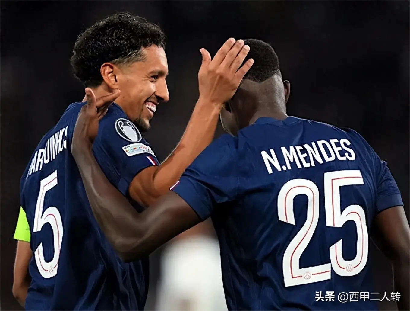 关于新奥尔良鹈鹕训练开放日，赛前再遭质疑引欢呼，德甲在即，赛程密集仍需轮换的信息