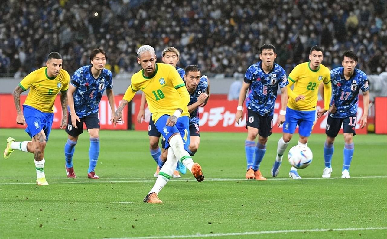  内马尔遭网友群嘲 